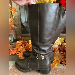 Franco Sarto Cecily Leather. Size 6 1/2 M. Preowned.